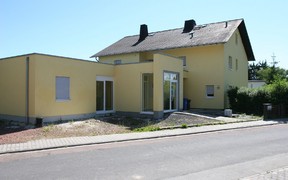 Wohnhaus mit Praxis, Eisenbach